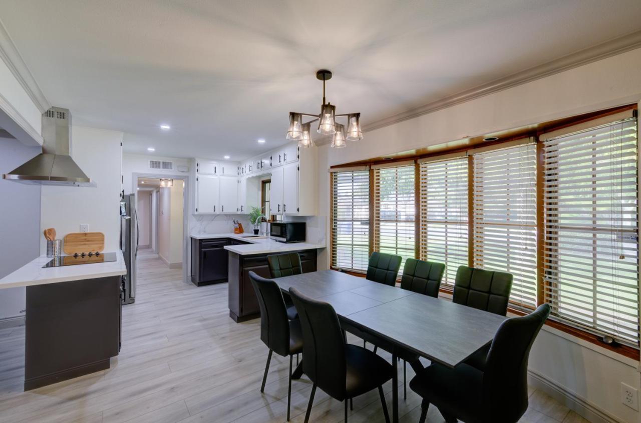 Updated Spacious Home Фресно Екстер'єр фото